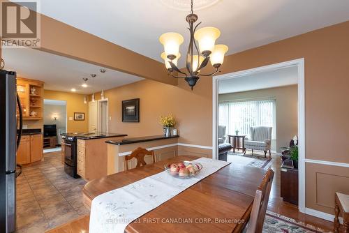 467 Belvedere Place, London, ON - Indoor Photo Showing Dining Room