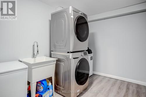 113 Milestone Crescent, Aurora, ON - Indoor Photo Showing Laundry Room