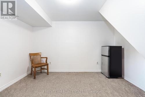 190 Tupper Street E, New Tecumseth, ON - Indoor Photo Showing Other Room