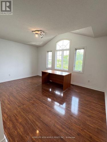 34 Ludford Drive, Richmond Hill, ON - Indoor Photo Showing Other Room