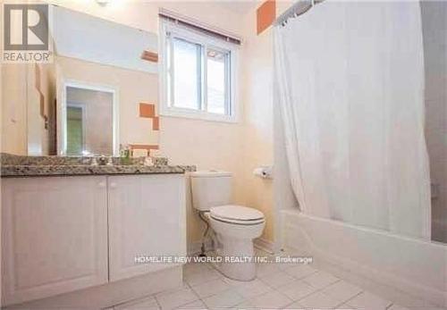 34 Ludford Drive, Richmond Hill, ON - Indoor Photo Showing Bathroom