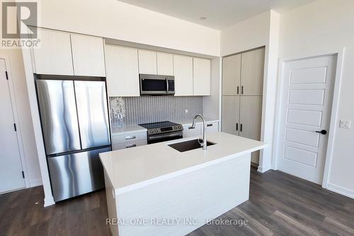 405 - 415 Sea Ray Avenue, Innisfil, ON - Indoor Photo Showing Kitchen With Upgraded Kitchen