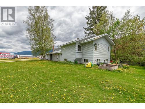 7025 97A Highway, Grindrod, BC - Outdoor