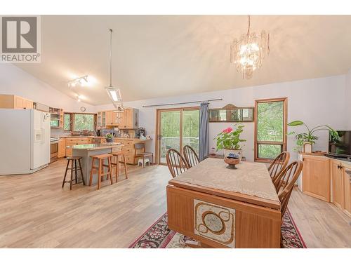 7025 97A Highway, Grindrod, BC - Indoor Photo Showing Dining Room