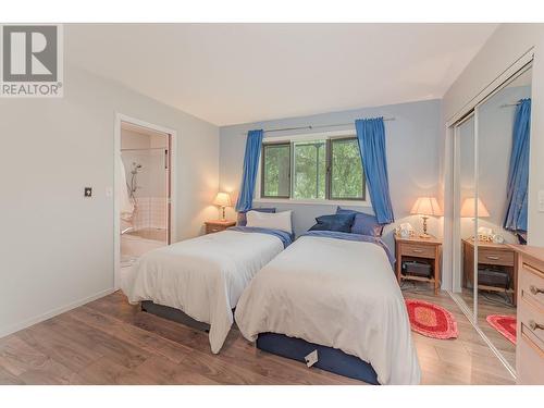 7025 97A Highway, Grindrod, BC - Indoor Photo Showing Bedroom