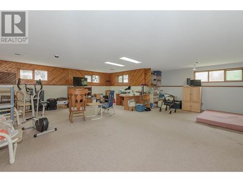 7025 97A Highway, Grindrod, BC - Indoor