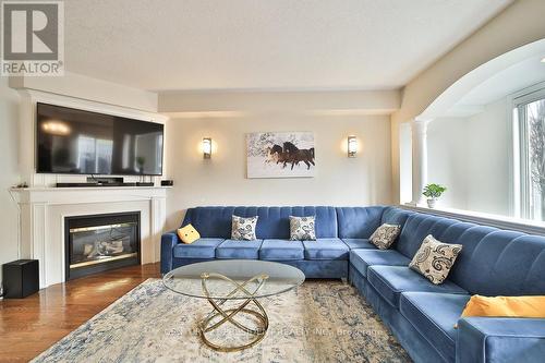 5346 Haldimand Crescent, Burlington, ON - Indoor Photo Showing Living Room With Fireplace