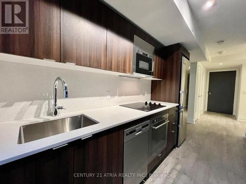 2634 - 5 Mabelle Avenue, Toronto, ON - Indoor Photo Showing Kitchen With Upgraded Kitchen