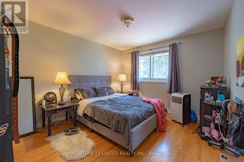 730 Chemong Road, Peterborough, ON - Indoor Photo Showing Bedroom