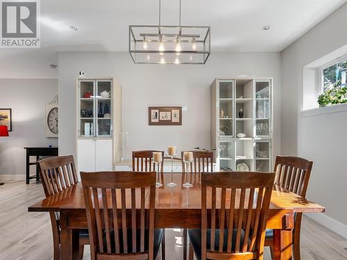 339 Hummingbird Avenue, Vernon, BC - Indoor Photo Showing Dining Room