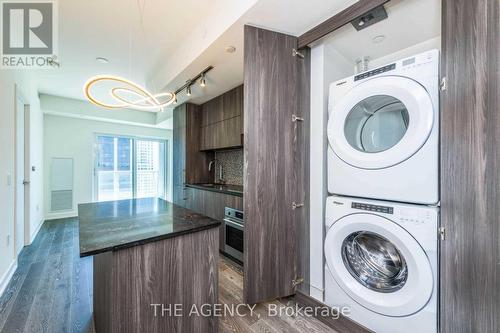 3412 - 1 Yorkville Avenue, Toronto, ON - Indoor Photo Showing Laundry Room