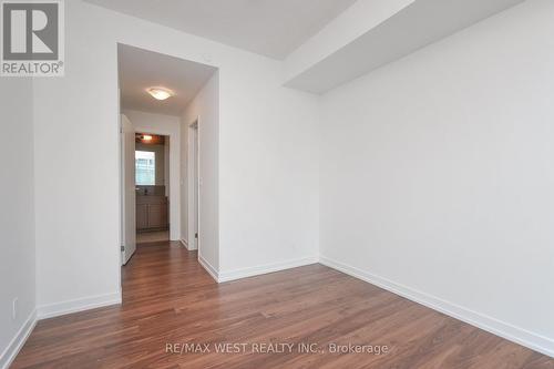 3207 - 89 Dunfield Avenue, Toronto, ON - Indoor Photo Showing Other Room
