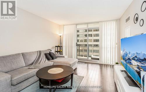 812 - 33 Sheppard Avenue E, Toronto, ON - Indoor Photo Showing Living Room