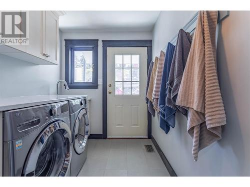 8685 Harbour Heights Road, Vernon, BC - Indoor Photo Showing Laundry Room