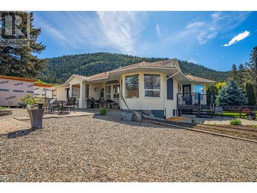 8685 Harbour Heights Road, Vernon, BC - Outdoor