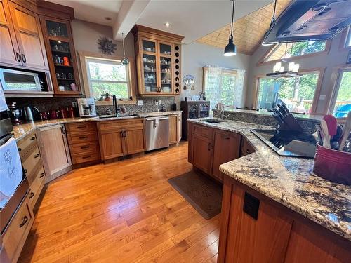 2878 Coalmont Road, Tulameen, BC - Indoor Photo Showing Kitchen With Double Sink