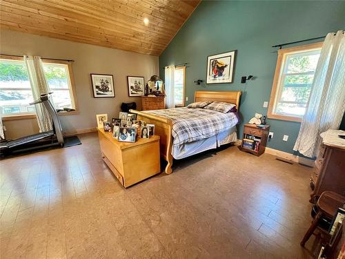 2878 Coalmont Road, Tulameen, BC - Indoor Photo Showing Bedroom