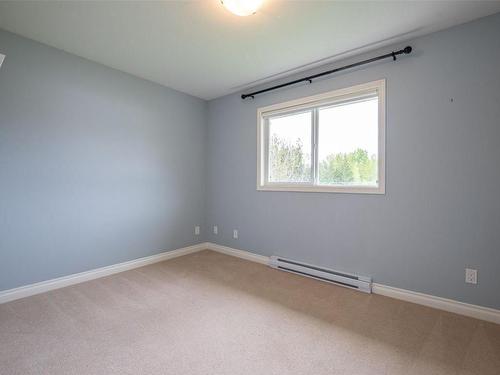 1375 Mountain View Road, Armstrong, BC - Indoor Photo Showing Other Room