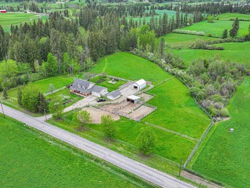1375 Mountain View Road, Armstrong, BC - Outdoor
