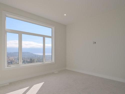 2141 Ensign, West Kelowna, BC - Indoor Photo Showing Other Room