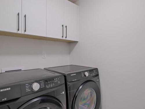 2141 Ensign, West Kelowna, BC - Indoor Photo Showing Laundry Room