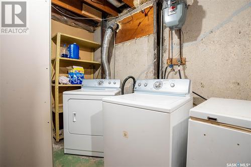 2226 Dewdney Avenue E, Regina, SK - Indoor Photo Showing Laundry Room
