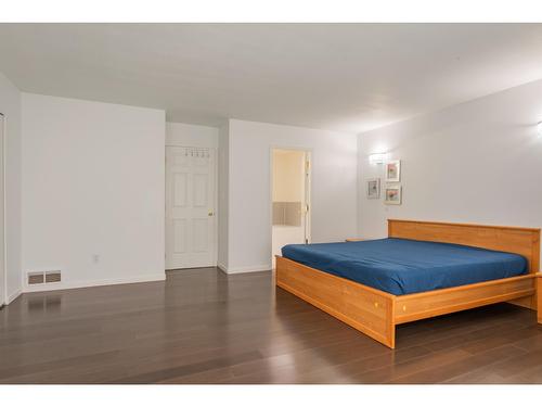 3311 Laburnum Drive, Trail, BC - Indoor Photo Showing Bedroom