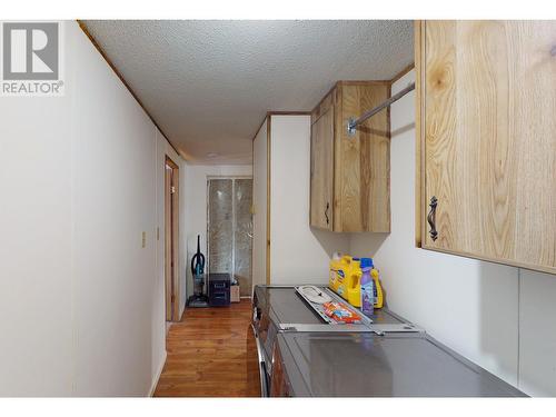 22 3387 Red Bluff Road, Quesnel, BC - Indoor Photo Showing Laundry Room