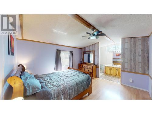22 3387 Red Bluff Road, Quesnel, BC - Indoor Photo Showing Bedroom