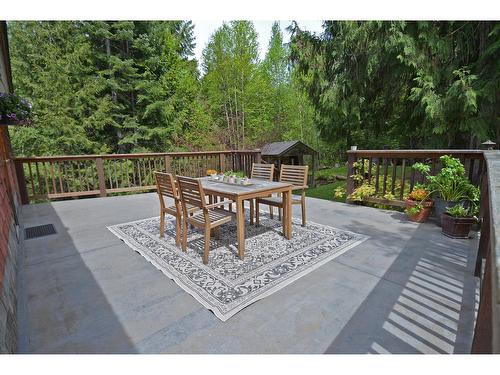 3844 Blewett Road, Nelson, BC - Outdoor With Deck Patio Veranda