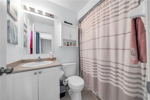 233 Duskywing Way|Unit #35, Oakville, ON - Indoor Photo Showing Bathroom