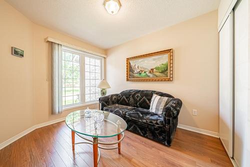 50 Rice Avenue|Unit #27, Hamilton, ON - Indoor Photo Showing Living Room