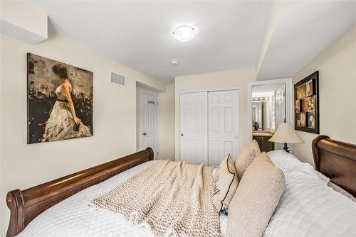 383 Dundas Street E|Unit #69, Waterdown, ON - Indoor Photo Showing Bedroom