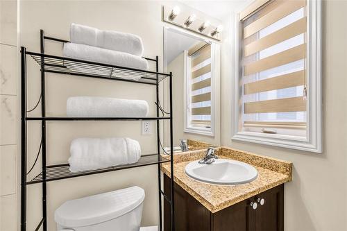 383 Dundas Street E|Unit #69, Waterdown, ON - Indoor Photo Showing Bathroom