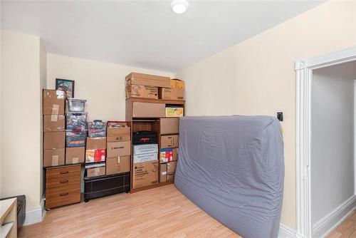47 Clyde Street, Hamilton, ON - Indoor Photo Showing Bedroom