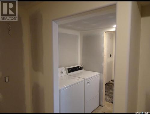 33 Second Avenue Nw, Preeceville, SK - Indoor Photo Showing Laundry Room