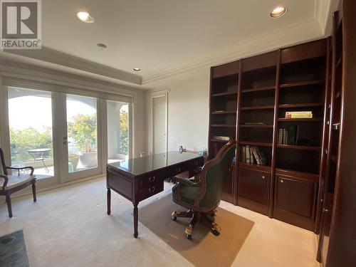 1538 Chippendale Court, West Vancouver, BC - Indoor Photo Showing Office