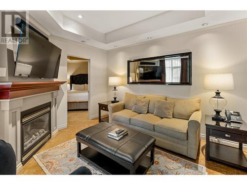 1288 Water Street N Unit# 250 (E12), Kelowna, BC - Indoor Photo Showing Living Room With Fireplace