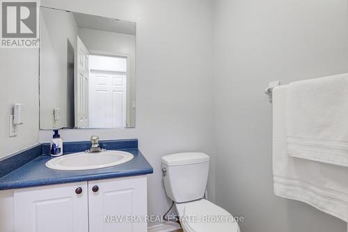 285 Christopher Drive, Cambridge, ON - Indoor Photo Showing Bathroom