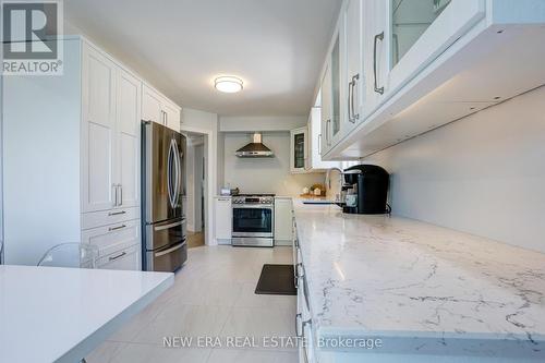 285 Christopher Drive, Cambridge, ON - Indoor Photo Showing Kitchen