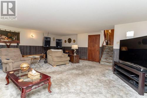 43 Fox Hollow Crescent, London, ON - Indoor Photo Showing Living Room