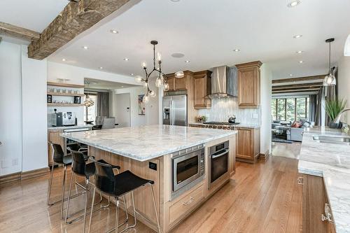For sure a Chefs delight! - 31 Hilts Drive, Hamilton, ON - Indoor Photo Showing Kitchen With Upgraded Kitchen