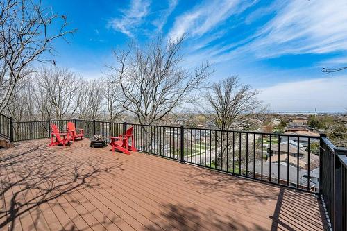 An amazing deck for those summer nights overlooking the world - 31 Hilts Drive, Hamilton, ON - Outdoor