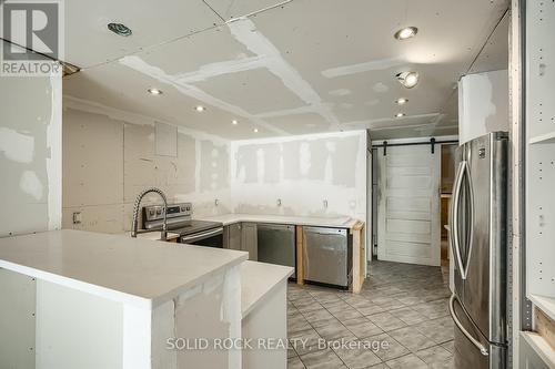205 Village Road, Kitchener, ON - Indoor Photo Showing Kitchen