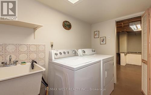 10 Oldham Crescent, Brampton, ON - Indoor Photo Showing Laundry Room