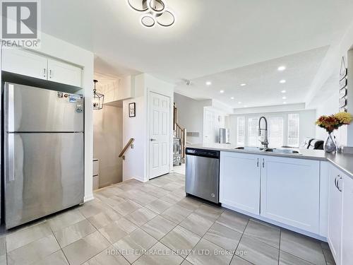 227 - 250 Sunny Meadow Boulevard, Brampton, ON - Indoor Photo Showing Kitchen With Stainless Steel Kitchen