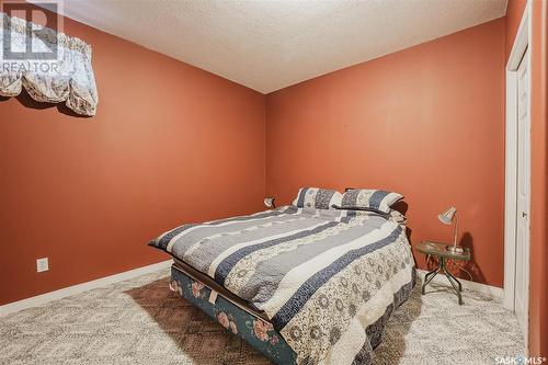 502 Blackthorn Crescent, Saskatoon, SK - Indoor Photo Showing Bedroom