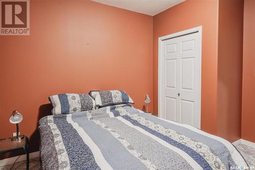 502 Blackthorn Crescent, Saskatoon, SK - Indoor Photo Showing Bedroom
