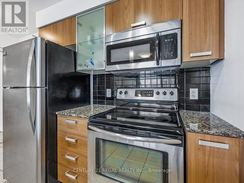 3404 - 38 Grenville Street, Toronto, ON - Indoor Photo Showing Kitchen With Stainless Steel Kitchen