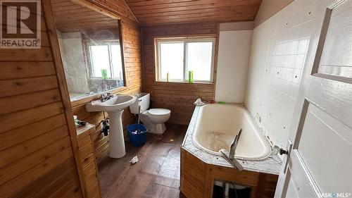 1250 Elliott Street, Regina, SK - Indoor Photo Showing Bathroom